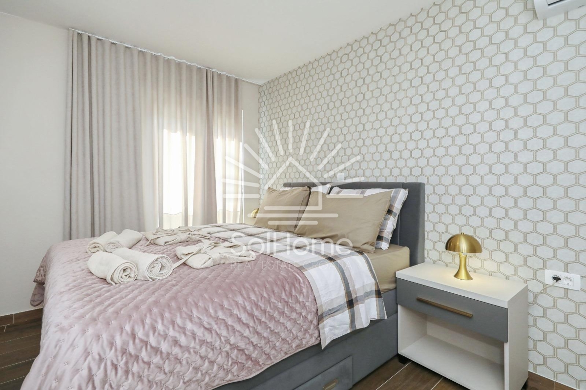 Casa sulla prima fila del mare con piscina e vista spettacolare - Regione di Zara