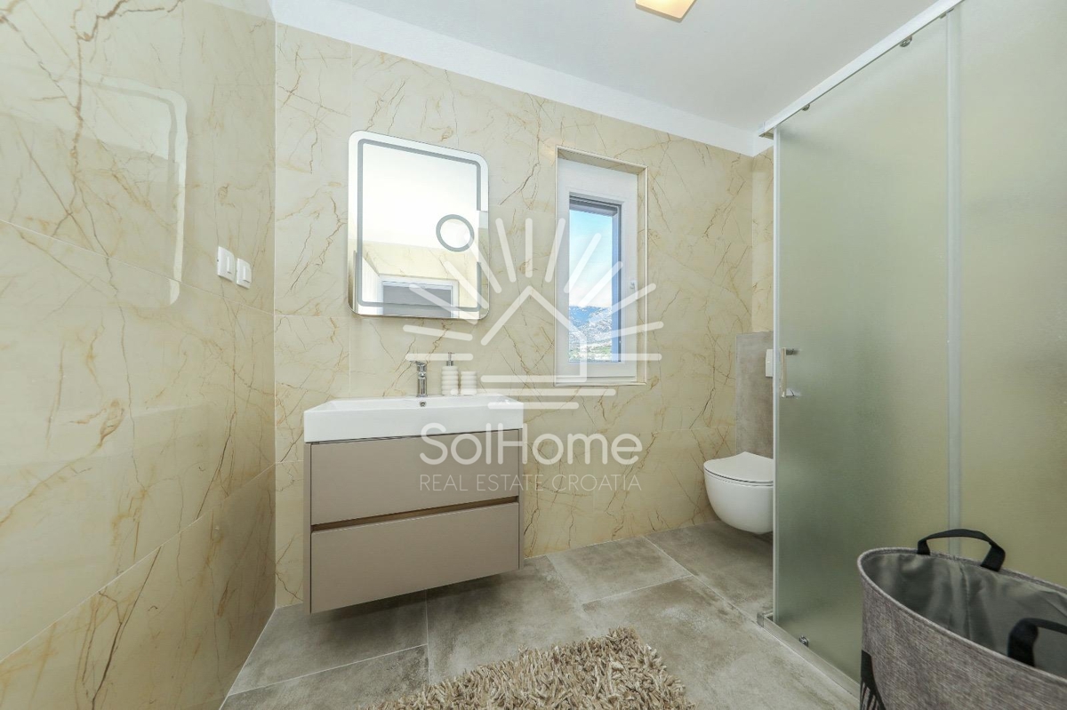 Casa sulla prima fila del mare con piscina e vista spettacolare - Regione di Zara