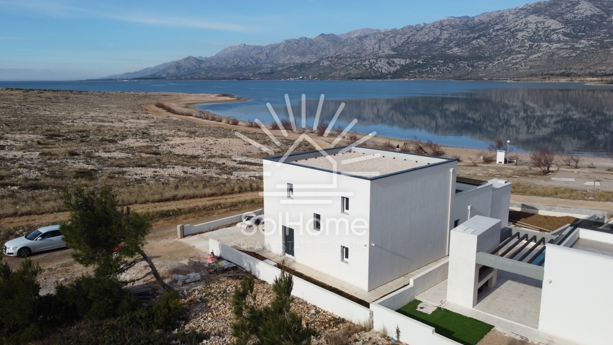 Casa sulla prima fila del mare con piscina e vista spettacolare - Regione di Zara