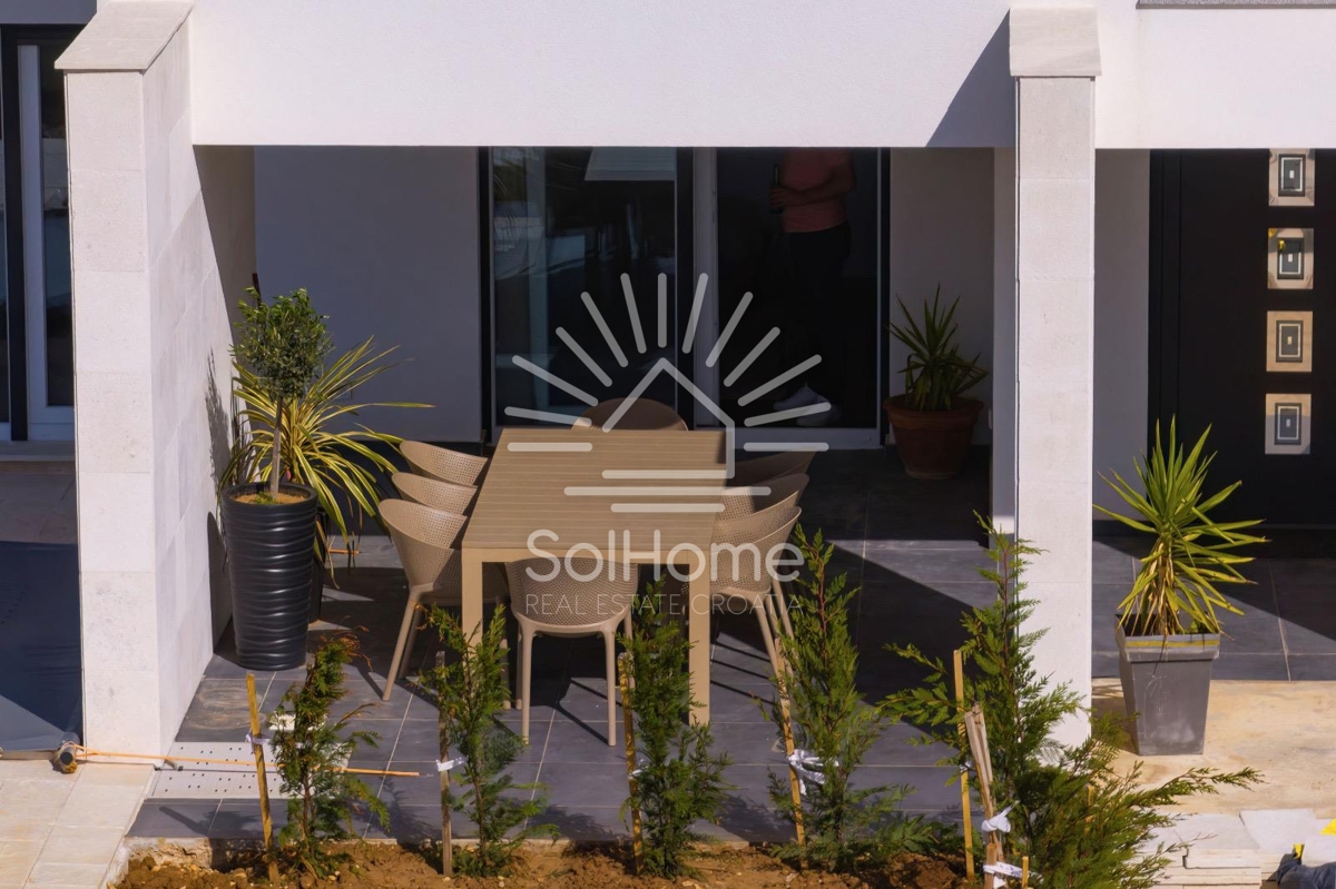 Casa sulla prima fila del mare con piscina e vista spettacolare - Regione di Zara