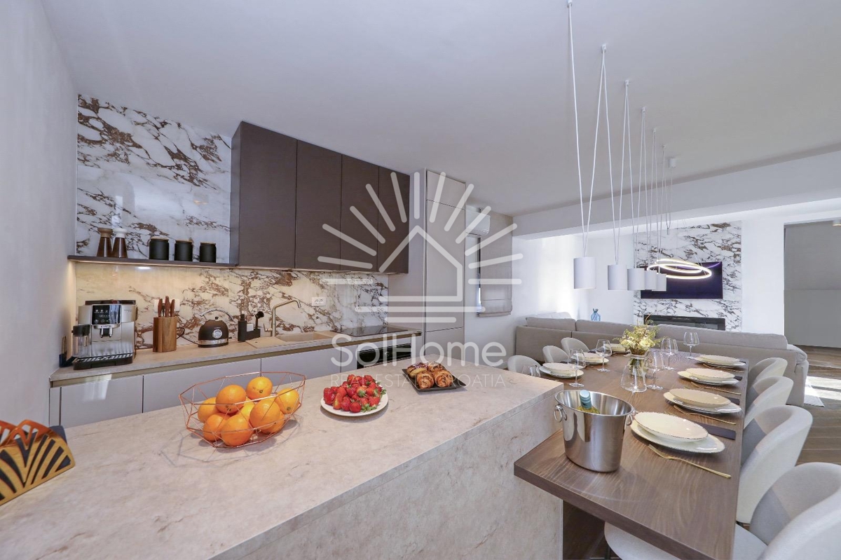 Casa sulla prima fila del mare con piscina e vista spettacolare - Regione di Zara