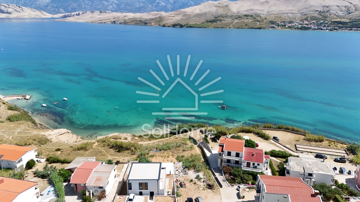 Villa di lusso in prima fila sul mare a Pag.