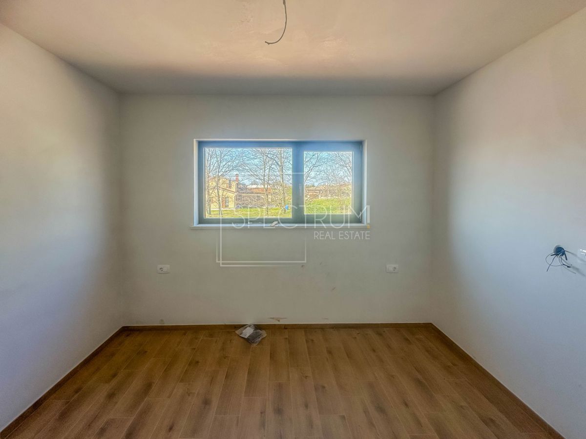 Castelliere, villa bifamiliare con piscina