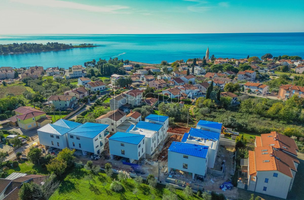 Zona Umago, appartamento al piano terra con ampio giardino