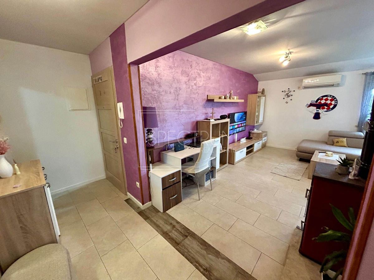 Cittanova, confortevole appartamento con 2 camere da letto