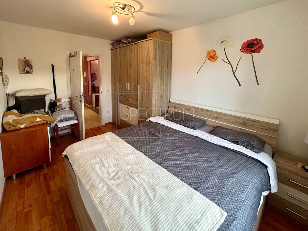 Cittanova, confortevole appartamento con 2 camere da letto