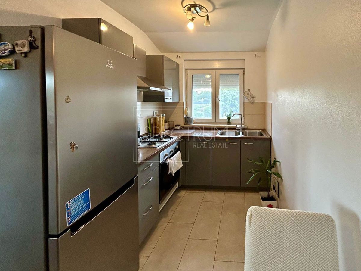 Cittanova, confortevole appartamento con 2 camere da letto