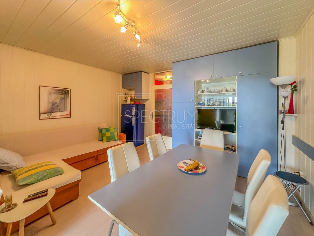 Zona Parenzo, appartamento con vista mare a 100 m dal mare!