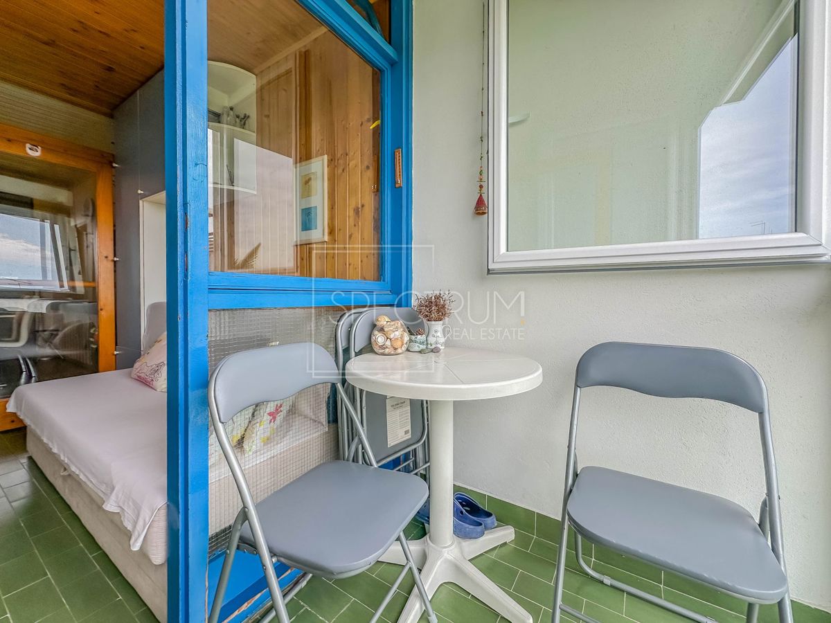 Zona Parenzo, appartamento con vista mare a 100 m dal mare!