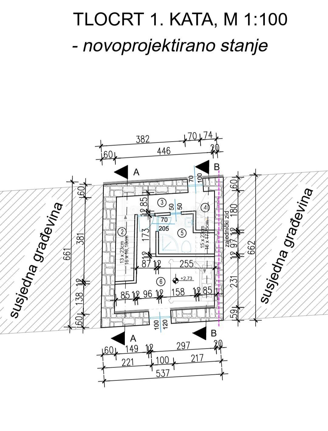 Zona di Buie, casa in pietra con vista panoramica