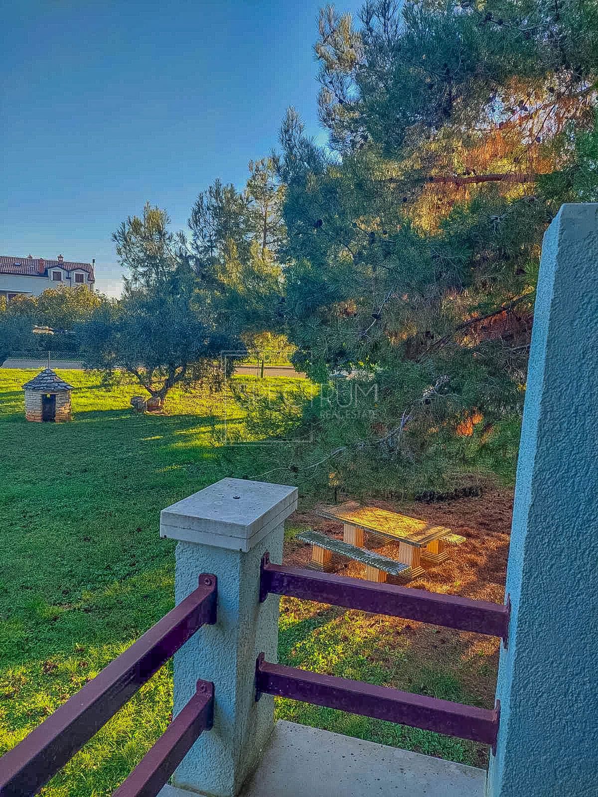 Zona Cittanova, appartamento con ampio balcone a 500 metri dal mare