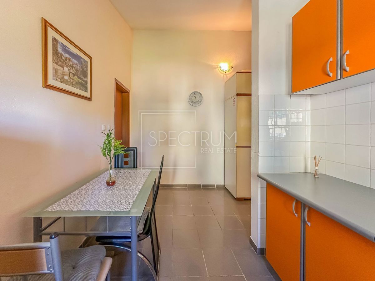 Cittanova, appartamento con vista mare e città