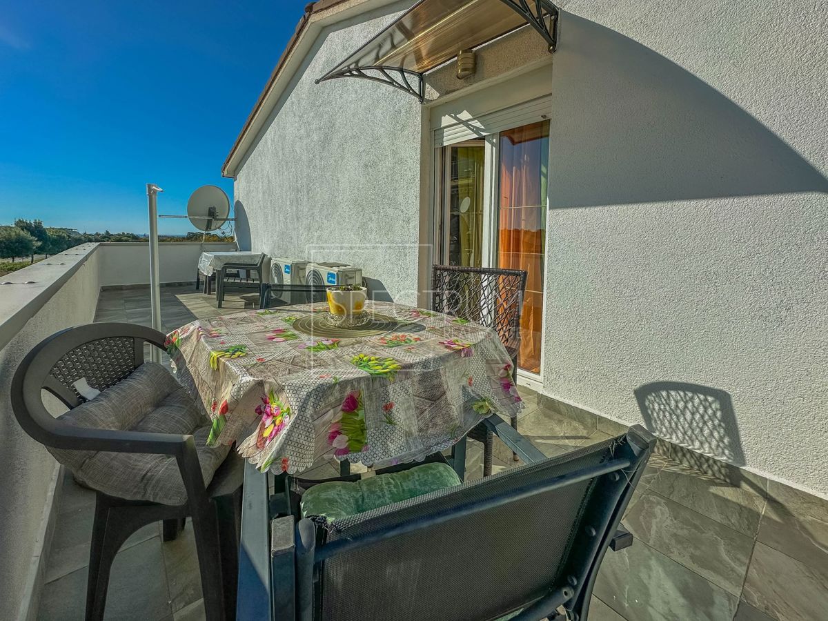 Cittanova, appartamento con vista mare e città