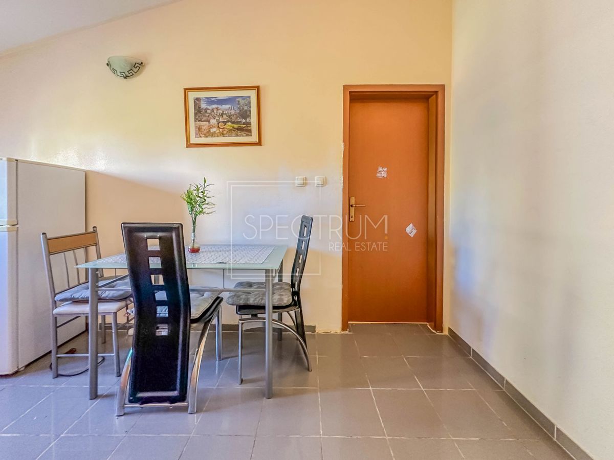 Cittanova, appartamento con vista mare e città