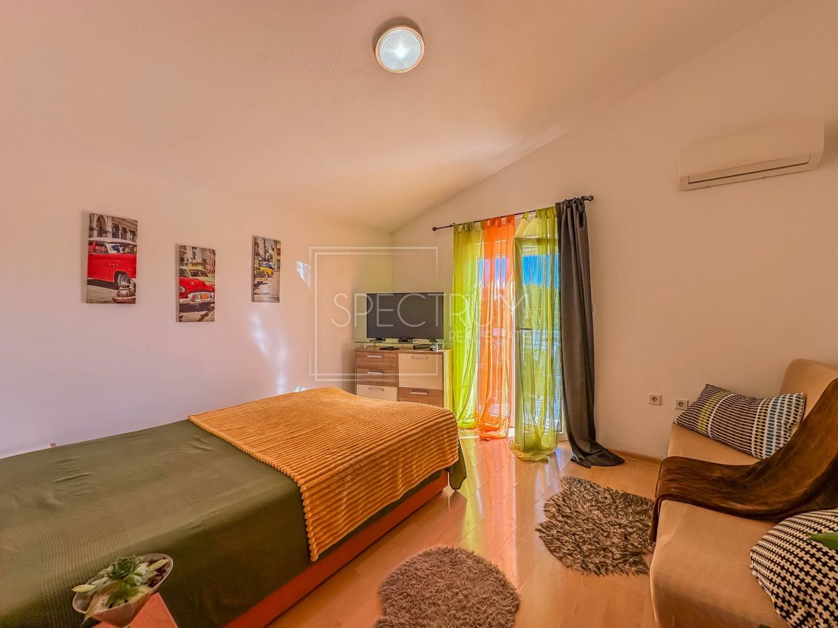 Cittanova, appartamento con vista mare e città