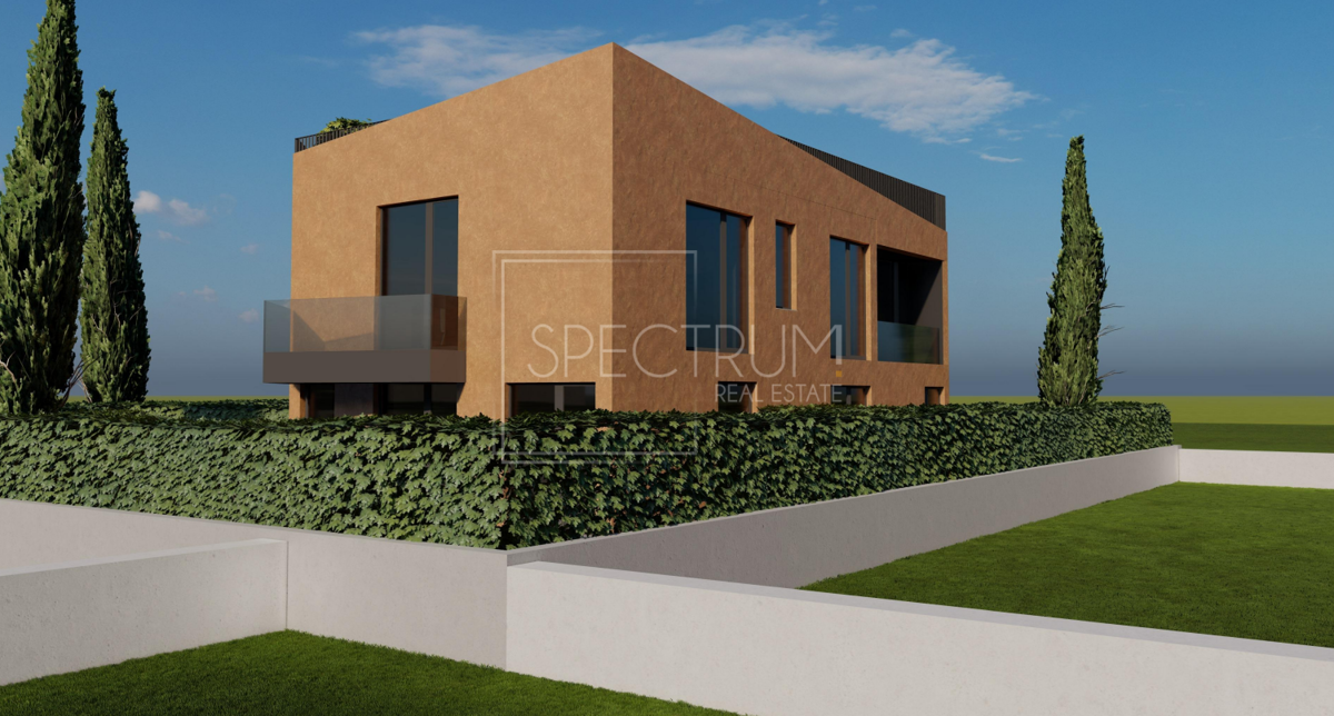 Zona Parenzo, spazioso appartamento al piano terra con giardino