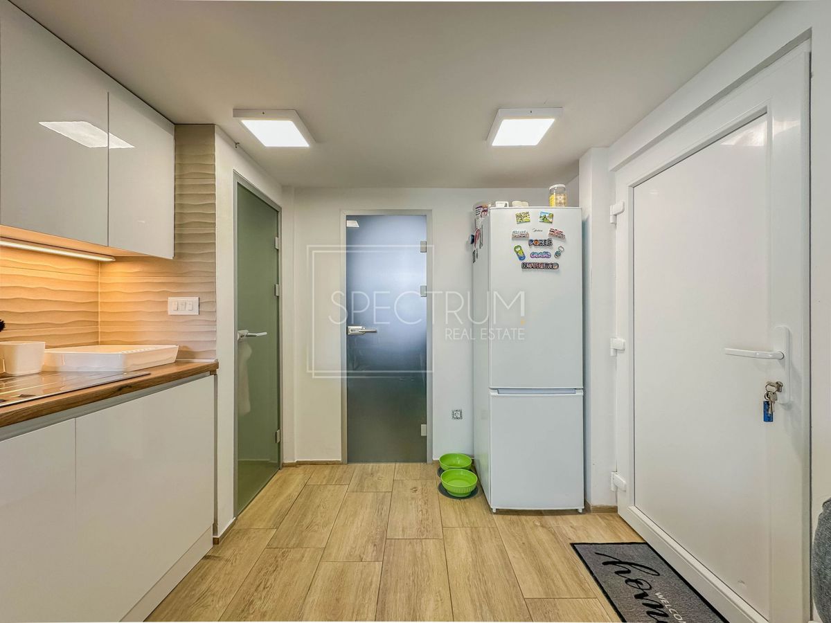 Zona Cittanova, appartamento ristrutturato su due piani a 500 metri dal mare