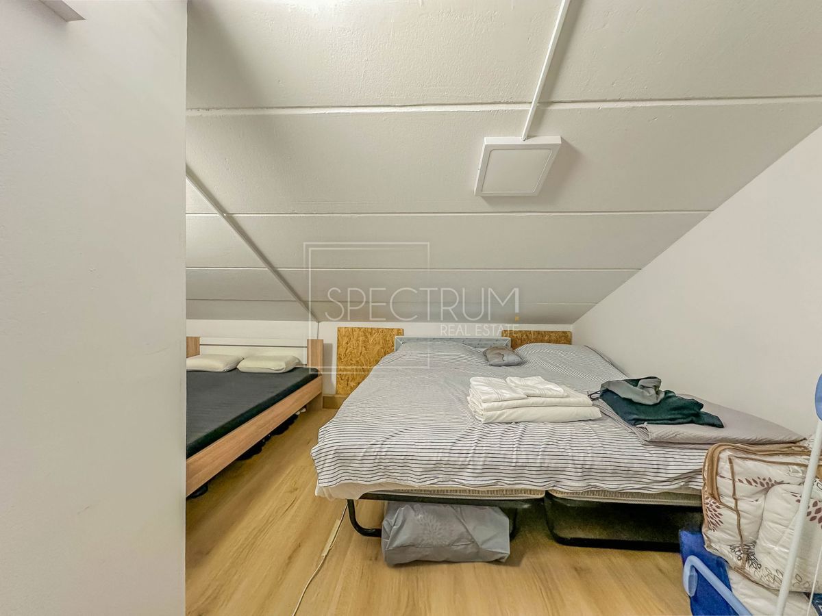 Zona Cittanova, appartamento ristrutturato su due piani a 500 metri dal mare