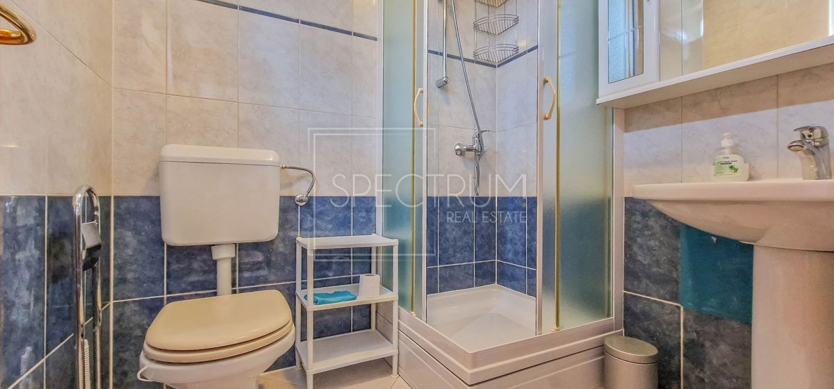 Zona di Visignano, casa bifamiliare con vista mare