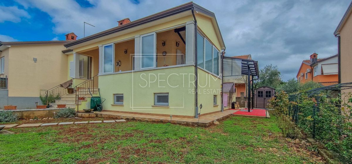 Zona di Visignano, casa bifamiliare con vista mare