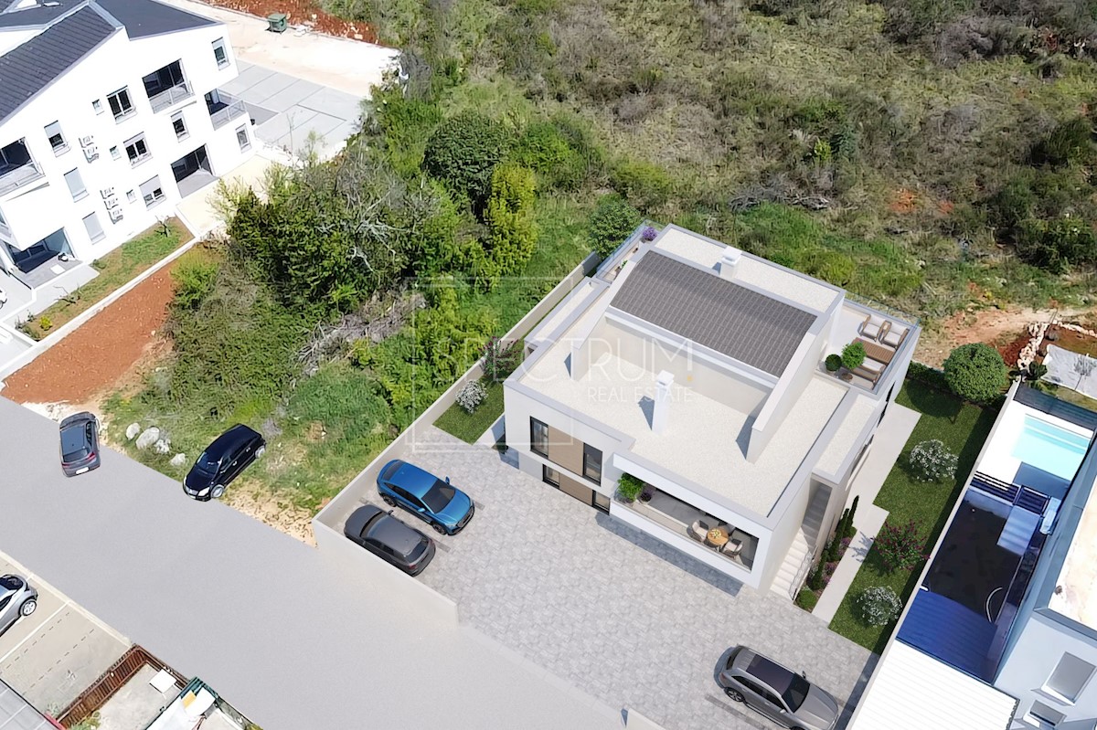 Zona Umago, appartamento su due piani con terrazza sul tetto!