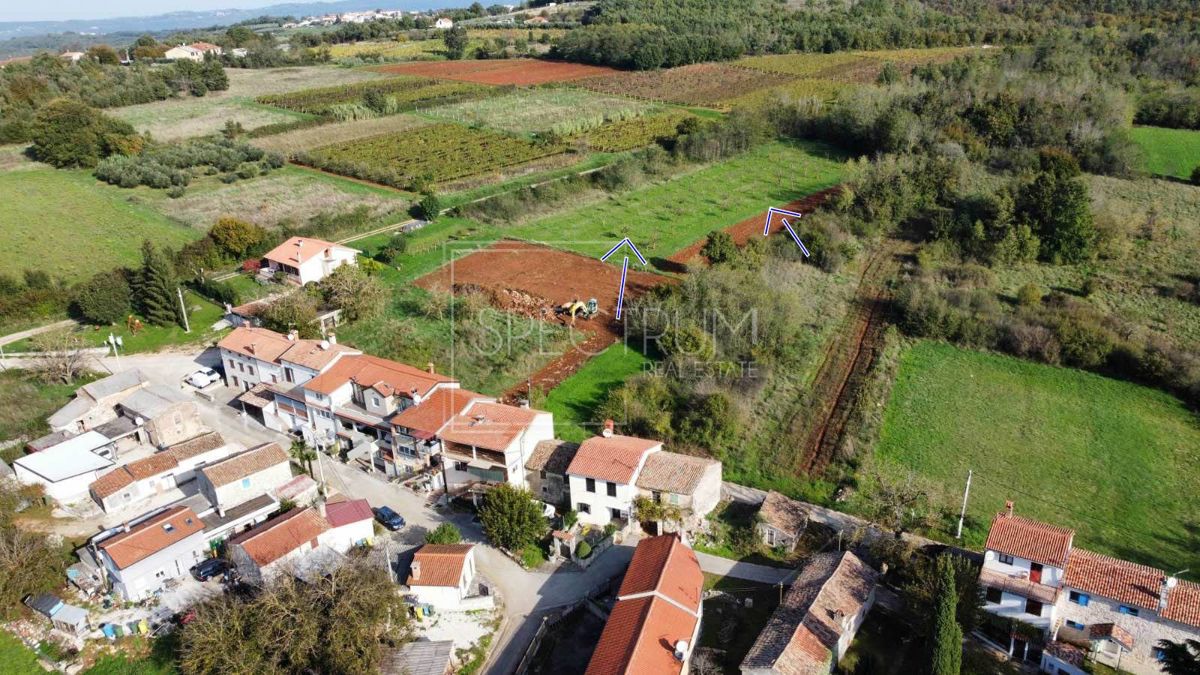 Zona di Visinada, terreno al limite della zona edificabile