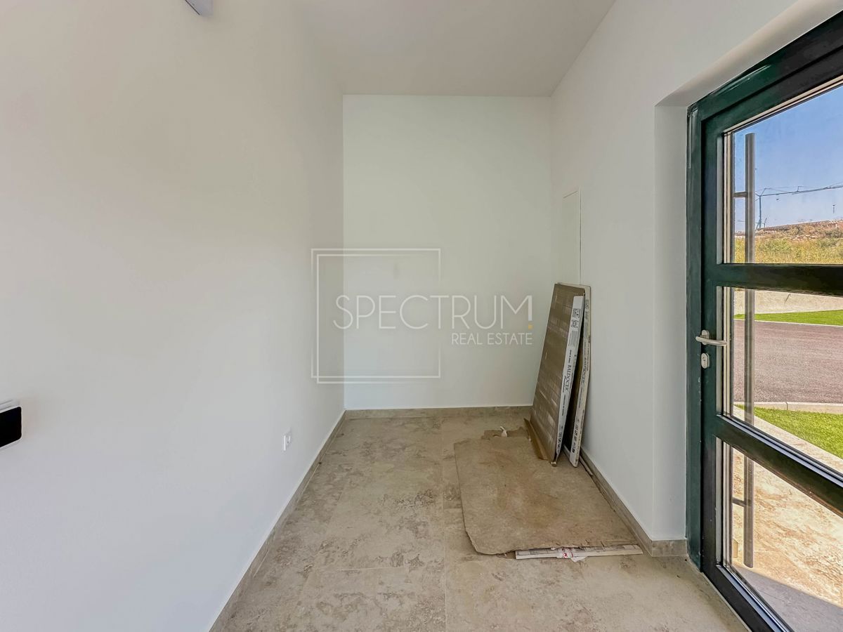 Torre, appartamento al piano terra di nuova costruzione con giardino