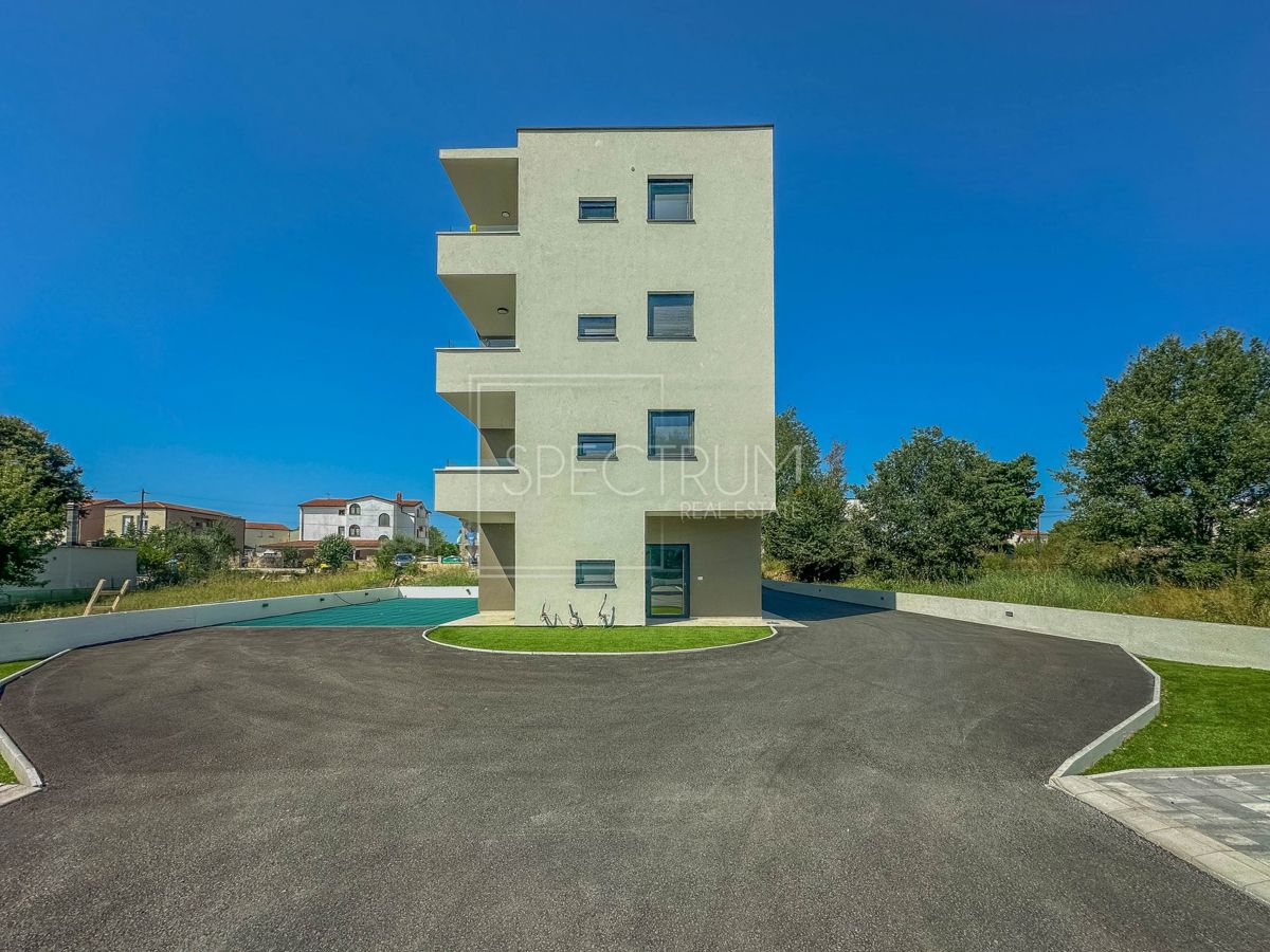 Torre, appartamento al piano terra di nuova costruzione con giardino