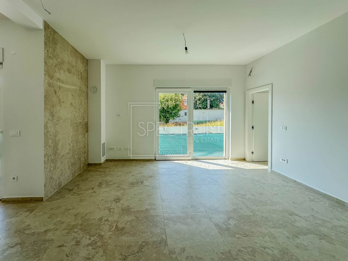 Torre, appartamento al piano terra di nuova costruzione con giardino