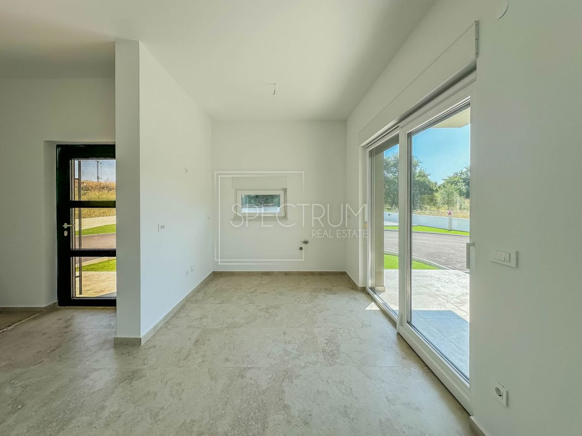 Torre, appartamento al piano terra di nuova costruzione con giardino