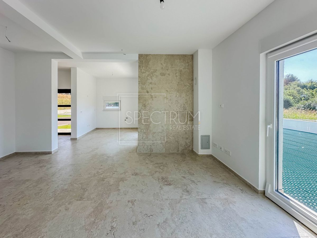 Torre, appartamento al piano terra di nuova costruzione con giardino