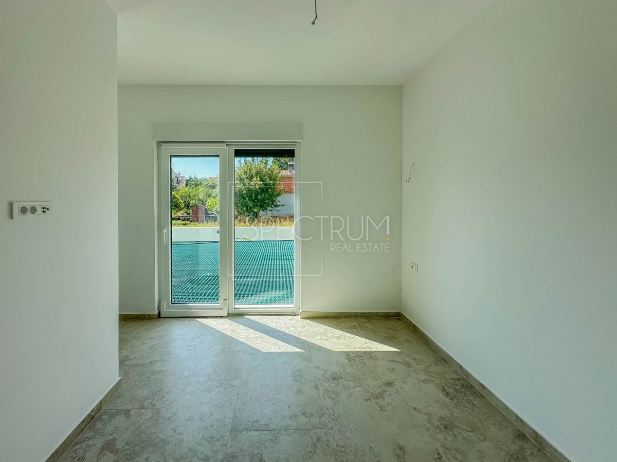 Torre, appartamento al piano terra di nuova costruzione con giardino