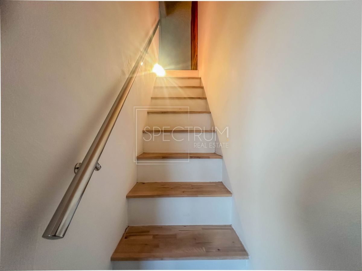 Zona Cittanova, appartamento ristrutturato con vista mare aperta