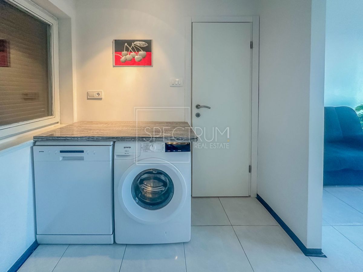 Zona Cittanova, appartamento ristrutturato con vista mare aperta