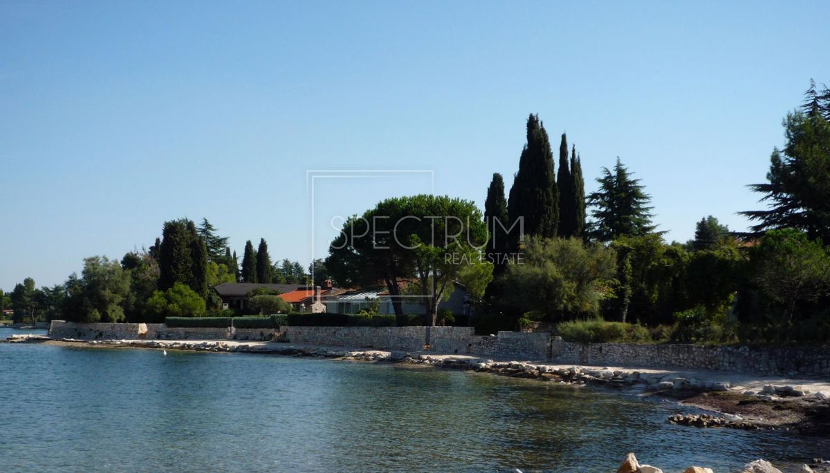 Zona Cittanova, casa indipendente 3a fila dal mare!