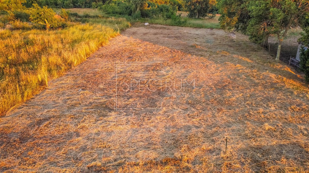 Zona Visignano, terreno edificabile in una posizione tranquilla