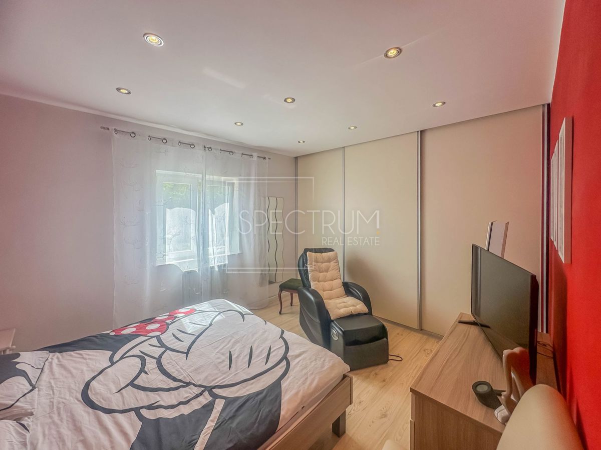 Umago, spazioso appartamento al piano terra in ottima posizione