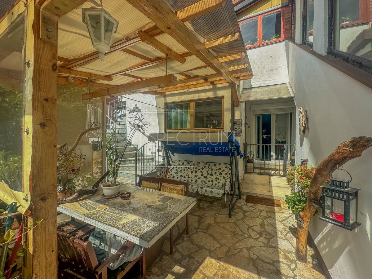 Umago, spazioso appartamento al piano terra in ottima posizione