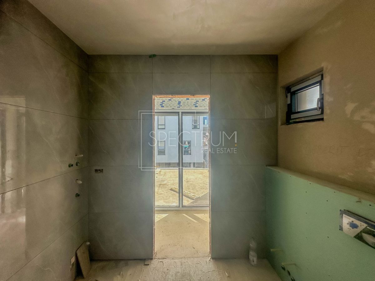 Zona di Umago, moderno appartamento a 350 m dal mare!