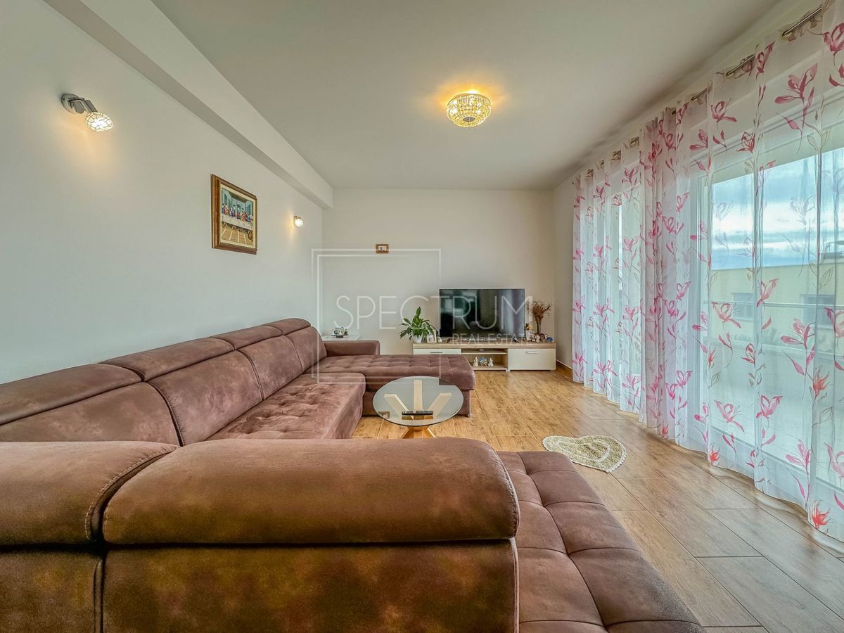 Cittanova, spazioso appartamento con terrazza sul tetto