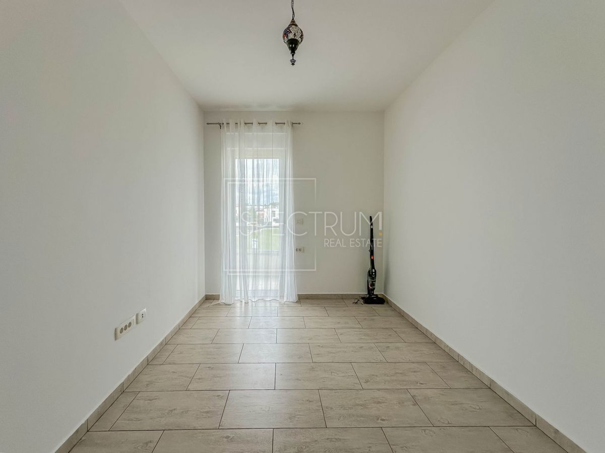 Cittanova, spazioso appartamento con terrazza sul tetto