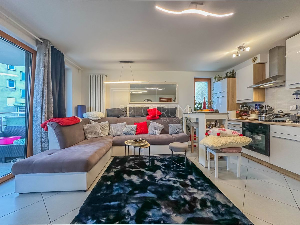 Cittanova, appartamento con garage nel centro città