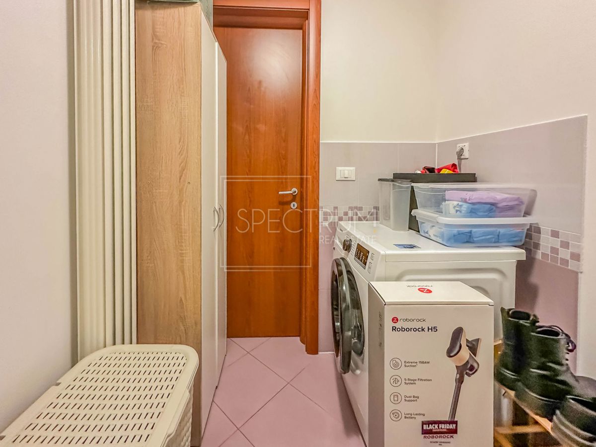 Cittanova, appartamento con garage nel centro città