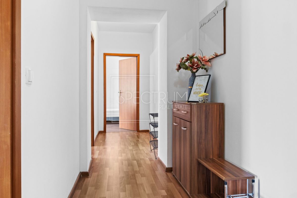 Zona di Sanvincenti, bella casa con piscina