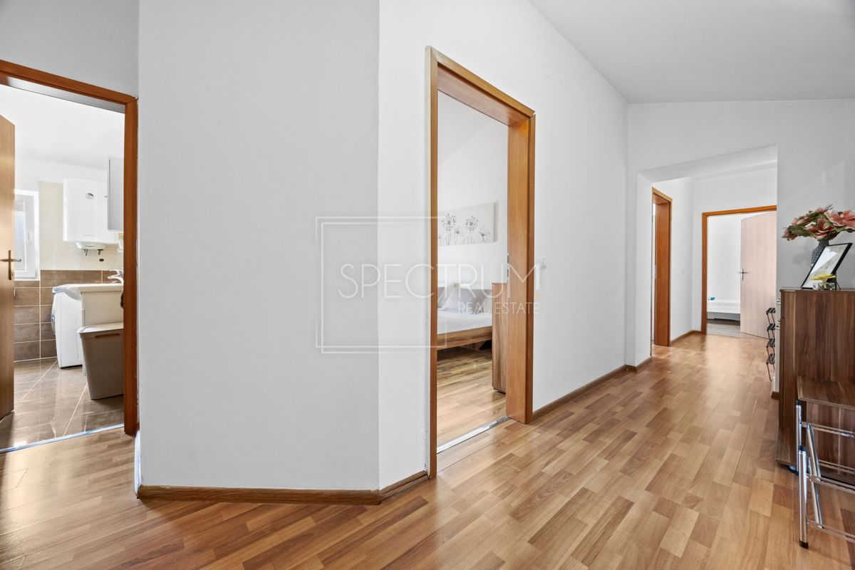 Zona di Sanvincenti, bella casa con piscina