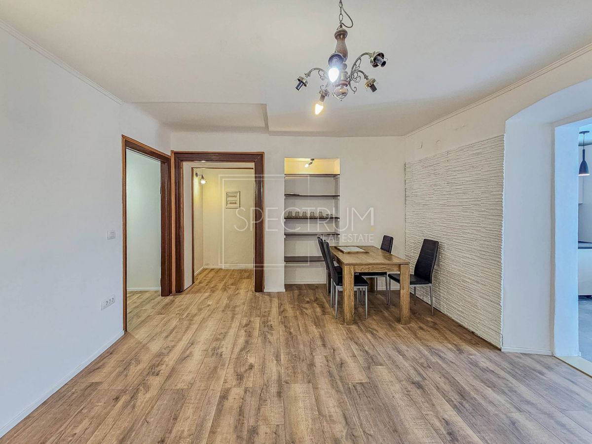 Buie, appartamento ristrutturato in centro