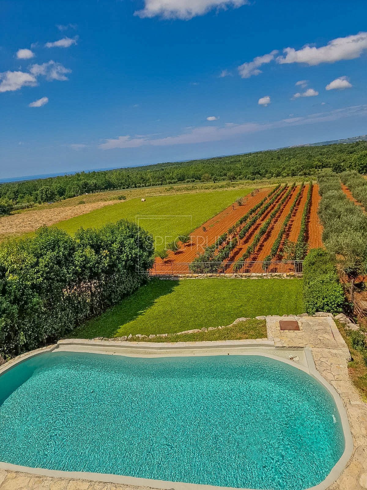 Zona Visinada, villa in pietra con vista mare