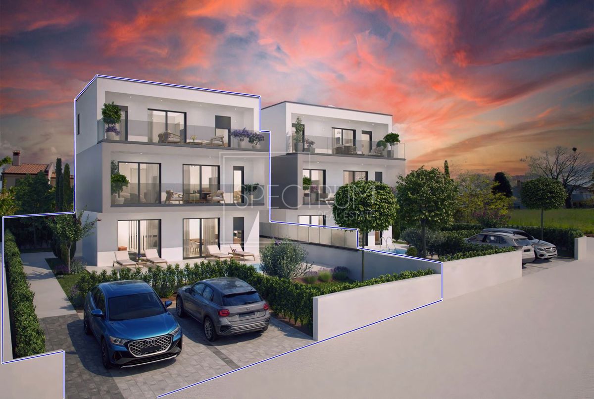 Zona Parenzo, lussuosa casa bifamiliare con piscina