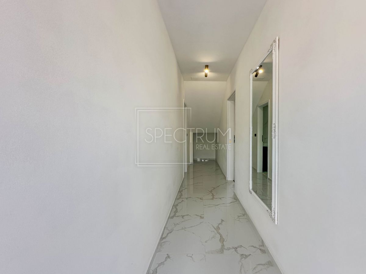 Zona Cittanova, appartamento al piano terra con giardino