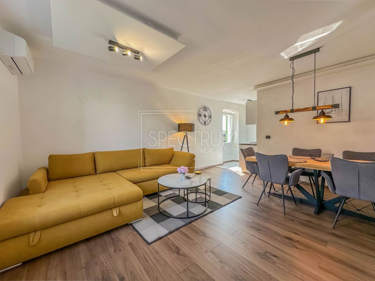 Zona Cittanova, appartamento al piano terra con giardino